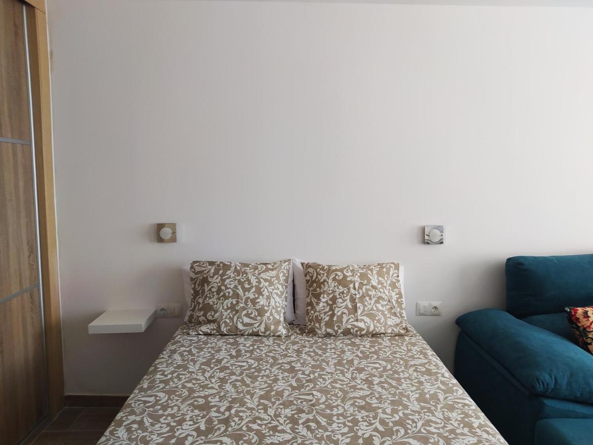 Recién reformado, Fire Stick Amazon, Wifi, 2 pers, Céntrico, 20 m Playa Appartamento Torremolinos Esterno foto