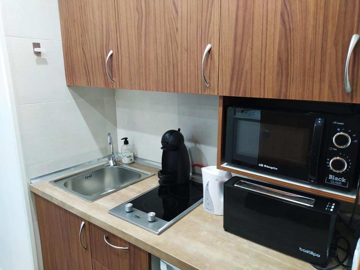 Recién reformado, Fire Stick Amazon, Wifi, 2 pers, Céntrico, 20 m Playa Appartamento Torremolinos Esterno foto